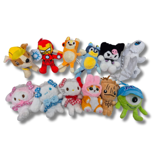 LLAVEROS PELUCHES VARIOS PERSONAJES HAÑ